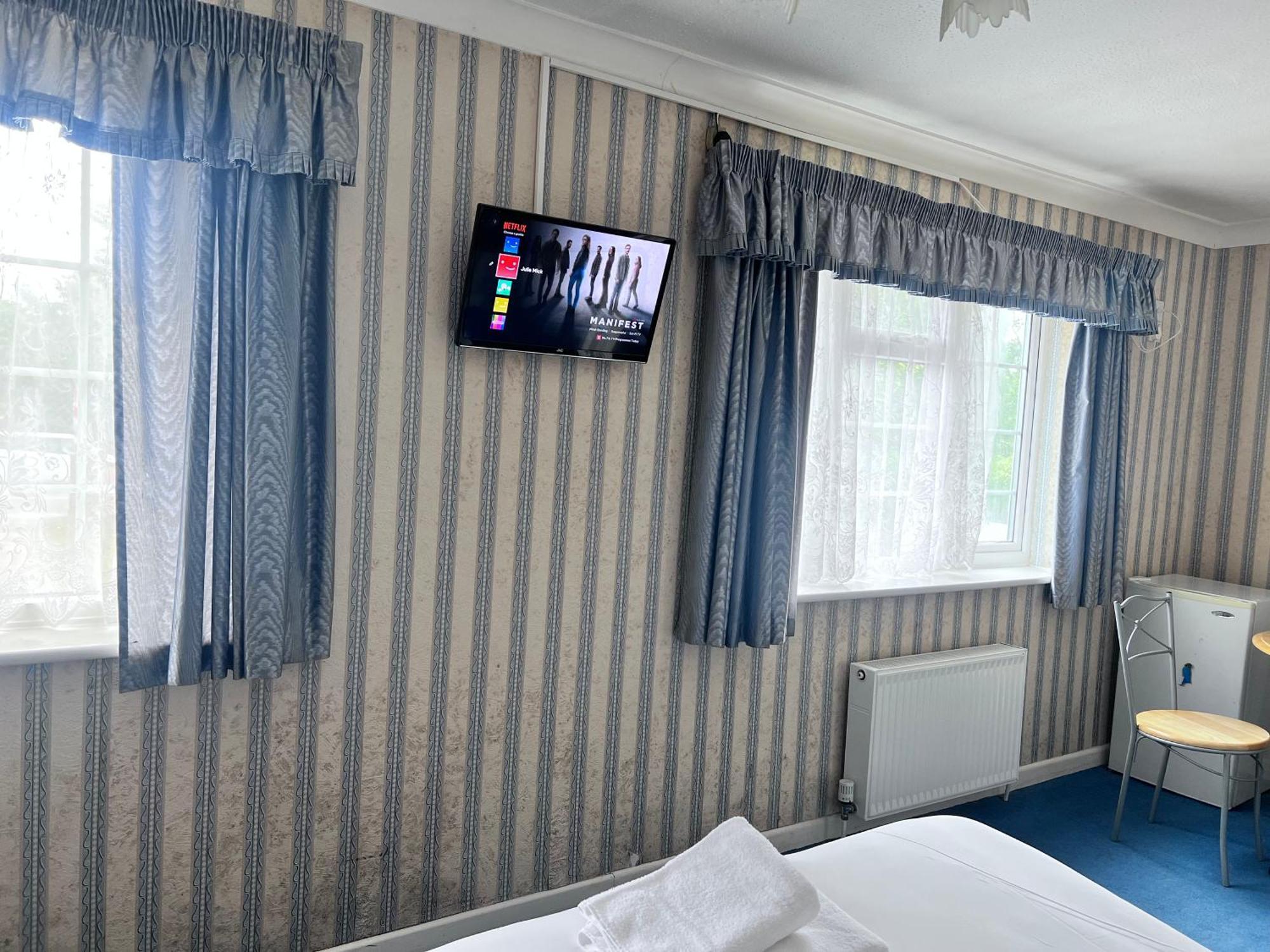 All Seasons Gatwick Guest House & Parking هورلي المظهر الخارجي الصورة
