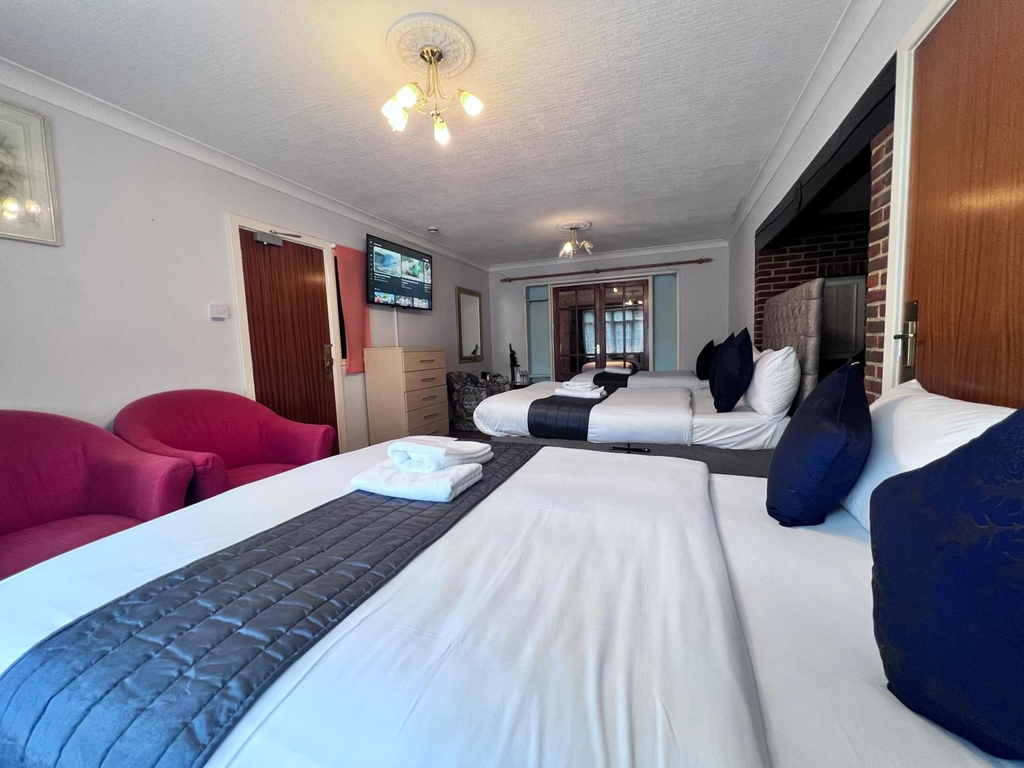 All Seasons Gatwick Guest House & Parking هورلي المظهر الخارجي الصورة