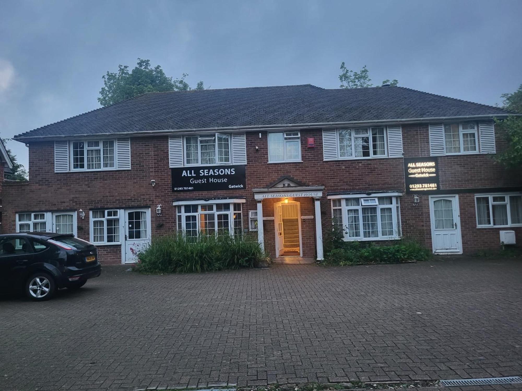 All Seasons Gatwick Guest House & Parking هورلي المظهر الخارجي الصورة