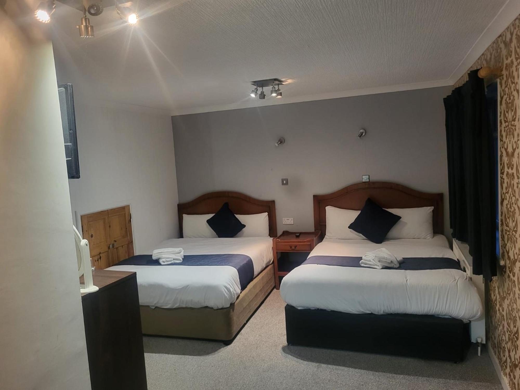 All Seasons Gatwick Guest House & Parking هورلي المظهر الخارجي الصورة